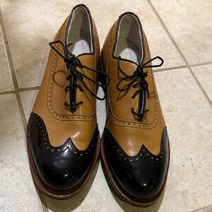 FootJoy Two-Tone Tan and Black Women's Wingtip Oxfords